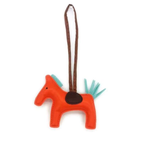 2025 Puffy Large Horse Purse and Backpack Accessory or Keychain - Picture 1 of 9